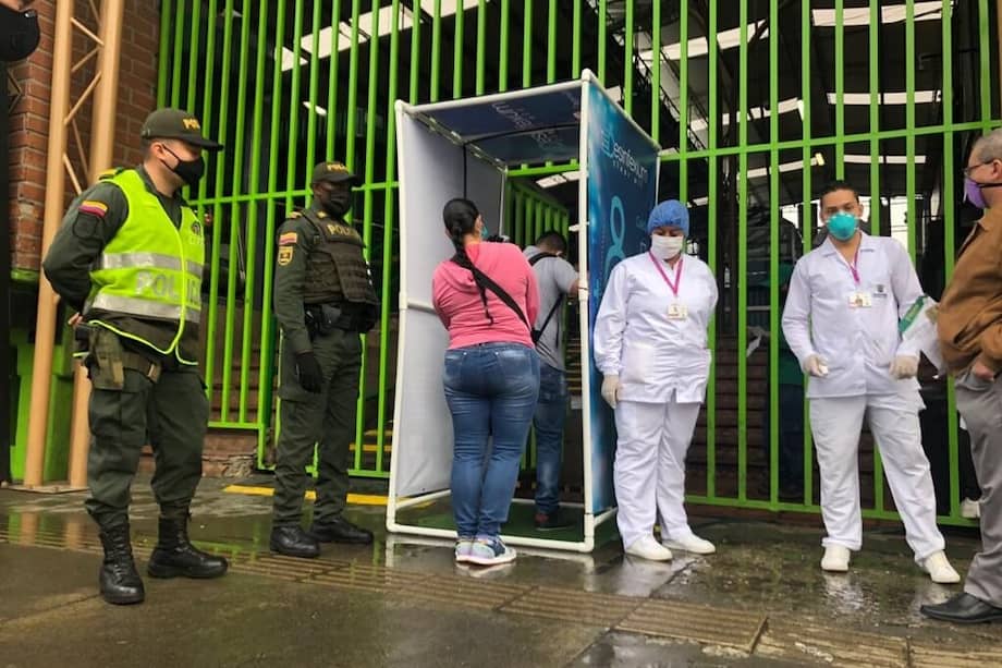 La reapertura se realiza con el 30 % del personal que trabaja el lugar. Se permite un tope de 3.200 comerciantes.
/ Alcaldía de Medellín