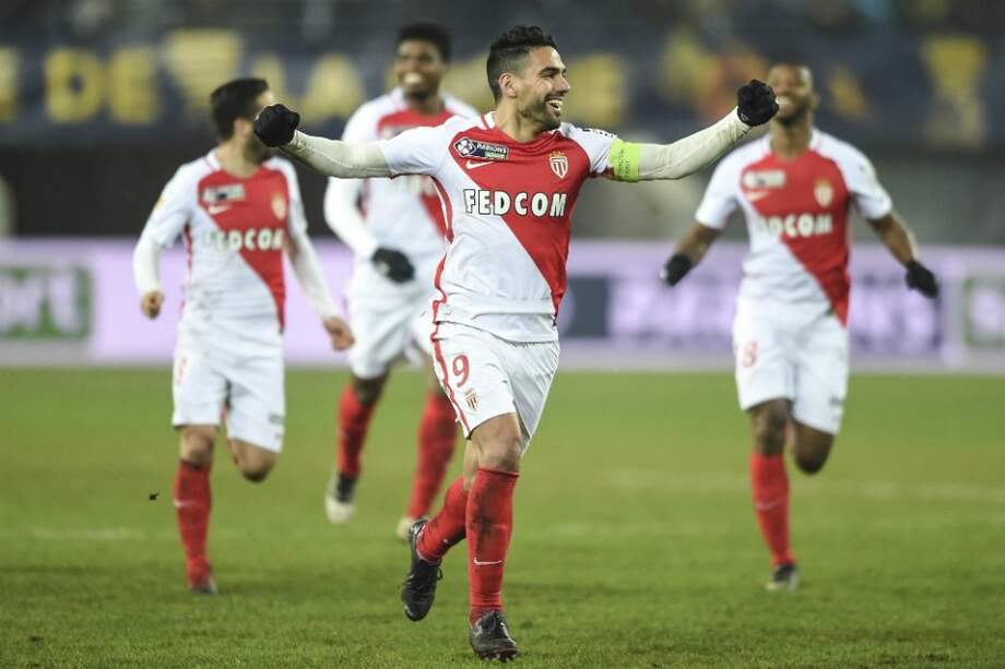 Falcao convirtió en la tanda desde los doce pasos. / AFP