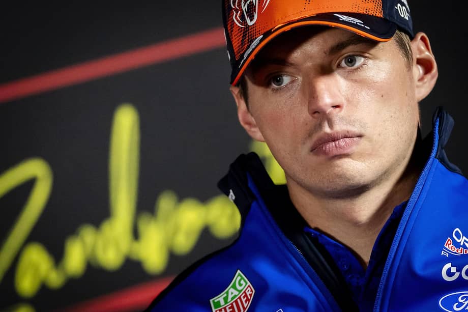 El piloto neerlandés Max Verstappen durante el anuncio que hizo Red Bull este jueves.