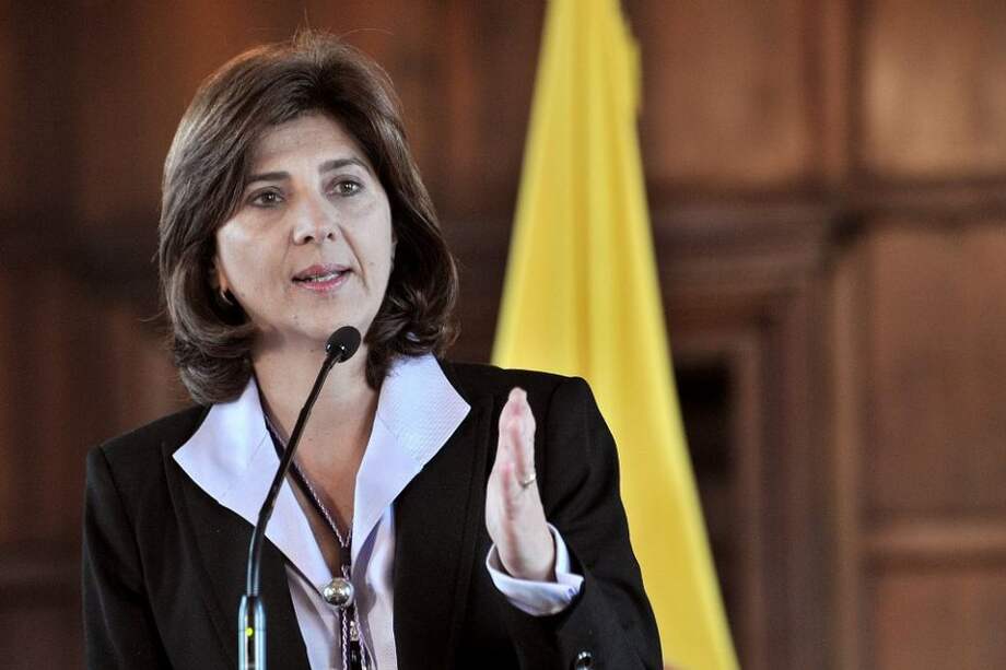 “Decreto de Venezuela va contra las normas del derecho internacional”: Holguín