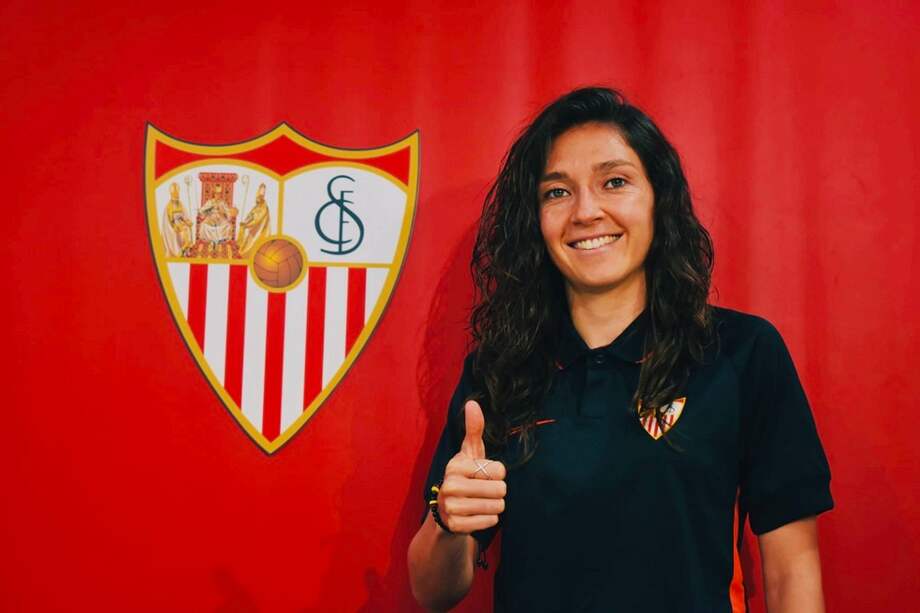 La jugadora colombiana disputó cinco temporadas con el Valencia, equipo en el que alcanzó a ser la capitana.