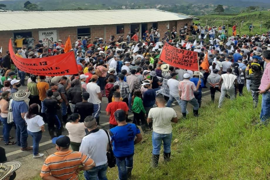 Los campesinos llevaban nueve días protestando en contra de diferentes puntos, dentro de los que destacan el uso del glifosato.
