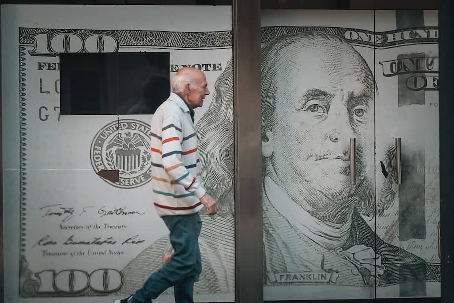 Desde los COP 4.415 de enero de 2025, la moneda ha caído mil pesos