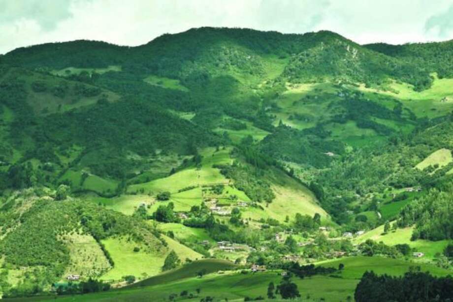 La línea de energía pasaría por la cuenca alta del Río Bogotá.