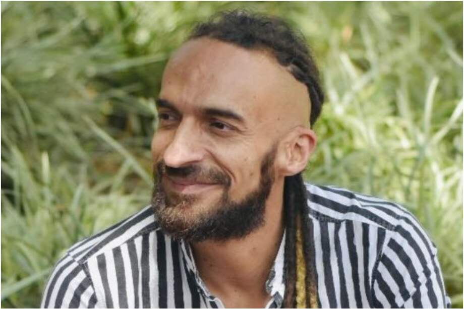 Daniel Carvalho dice que Betancourt "no está jugando colectivamente" en las presidenciales.