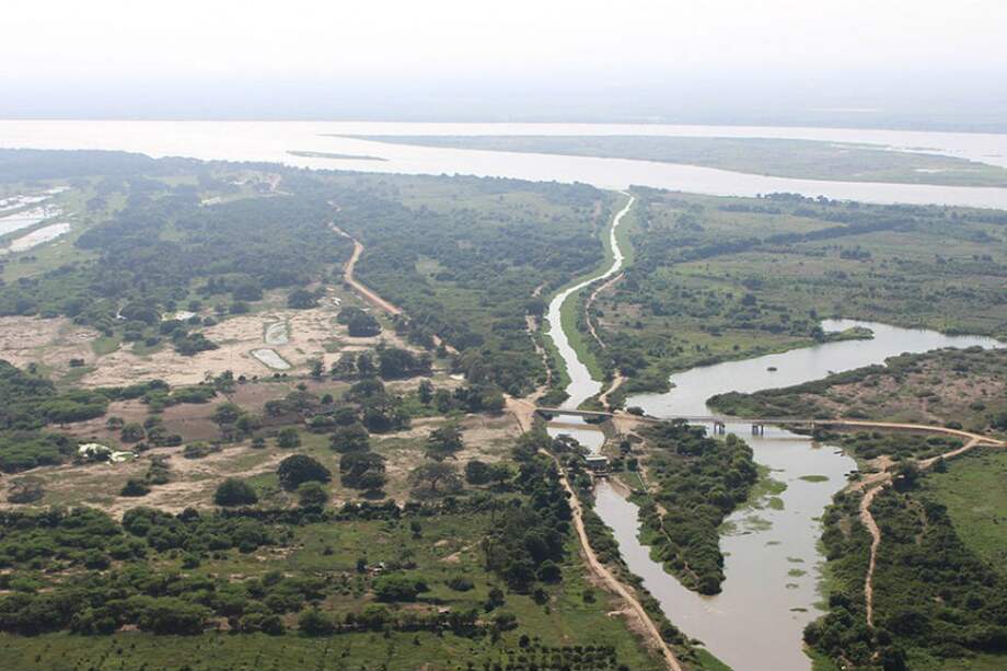 Aunque la Ciénaga Grande de Santa Marta haya sido declarada sitio Ramsar, este ecosistema soporta múltiples presiones socioambientales. / Tatiana Pardo (archivo El Espectador)