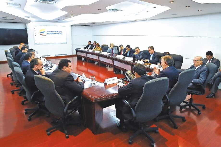 Los dirigentes de los partidos que apoyan el proceso de paz cerraron filas alrededor del presidente Santos y la defensa de los acuerdos con las Farc. / Presidencia