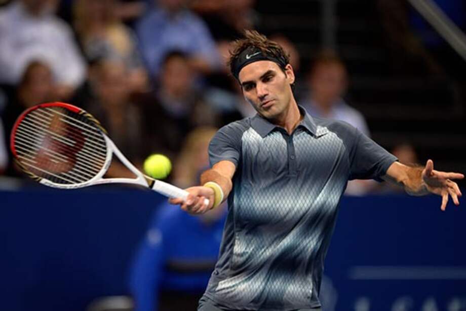 Roger Federer se mantiene imbatible en Basilea