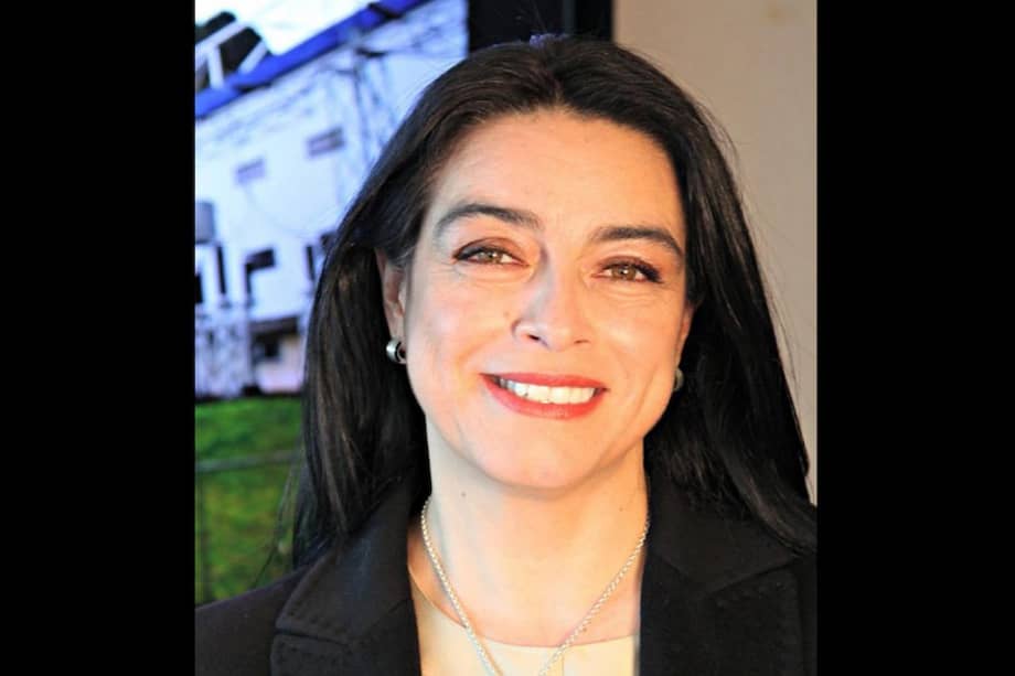 Salida de la EEB fue una decisión política: Sandra Fonseca