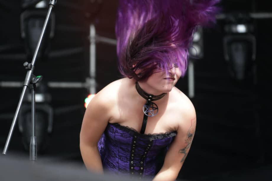 Dana Amaya es la vocalista de Buitres, una banda que surgió en el Crea Doce de Octubre y que se presentó en la primera jornada de Rock al Parque 2019. / Camilo Bonilla