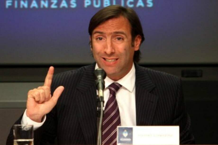 "Me quiero ir", canción de ministro que cortó entrevista para no hablar de inflación