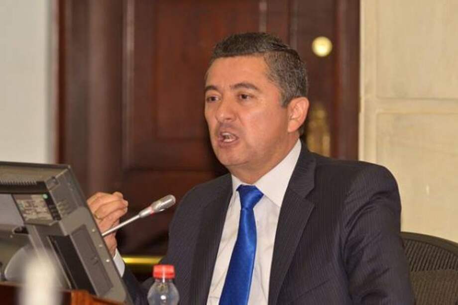 Proponen que pensionados no paguen cuotas moderadoras ni copagos en salud