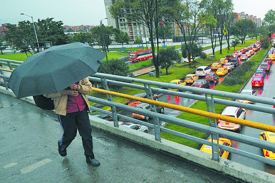 La lluvias, que ya han dejado más de 200 familias damnificadas en Bogotá, se extenderán hasta mediados de junio. / Cristian Garavito