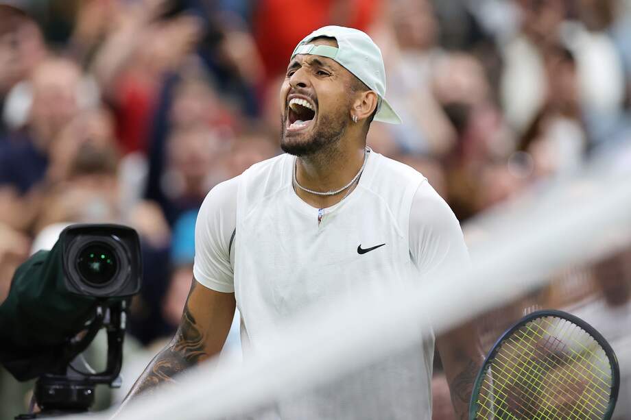 Nick Kyrgios celebra después de derrotar a Stefanos Tsitsipas. // EFE/EPA/KIERAN GALVIN
