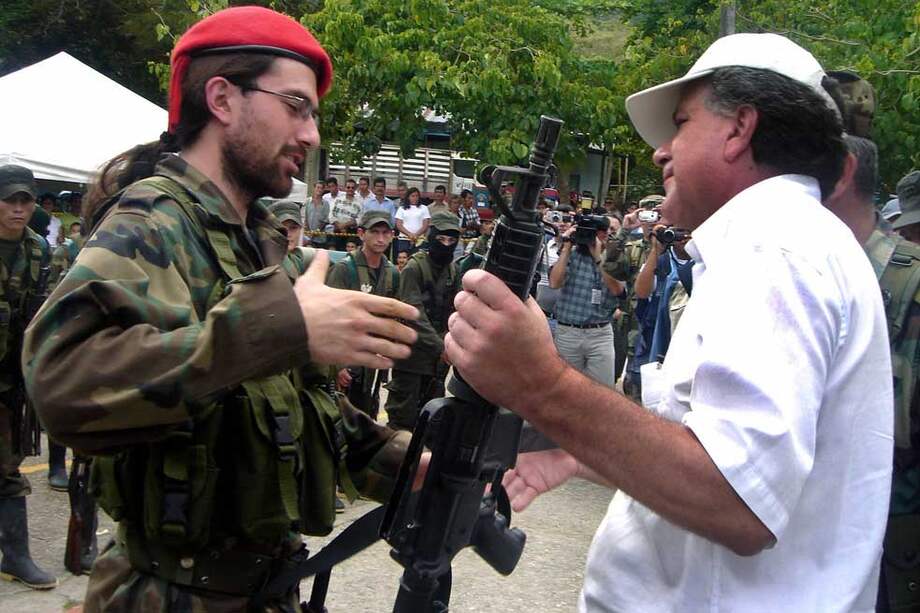 Alias 'Biófilo' ratifica denuncias contra Luis C. Restrepo