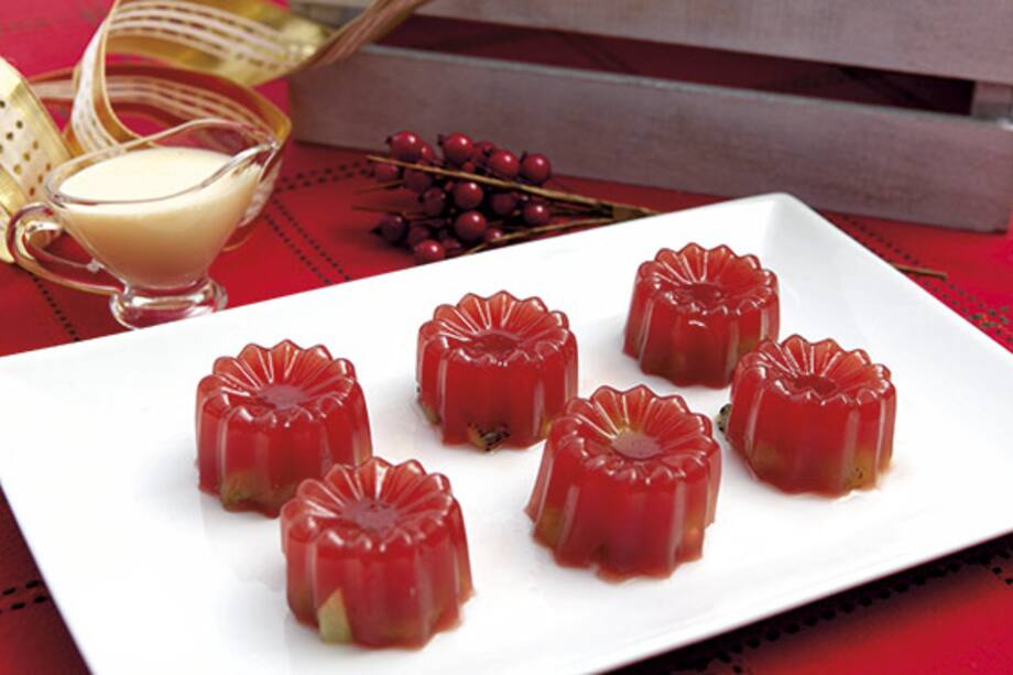 Recetas navideñas: gelatina de patilla con kiwi y uvas