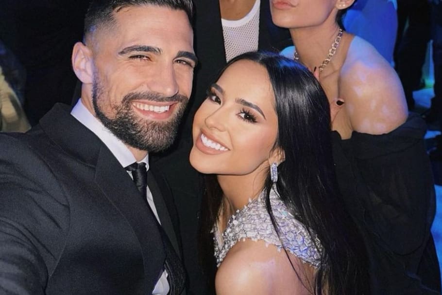 Según rumores, Becky G y Sebastian Lletget estarían en crisis por la supuesta infidelidad del futbolista.