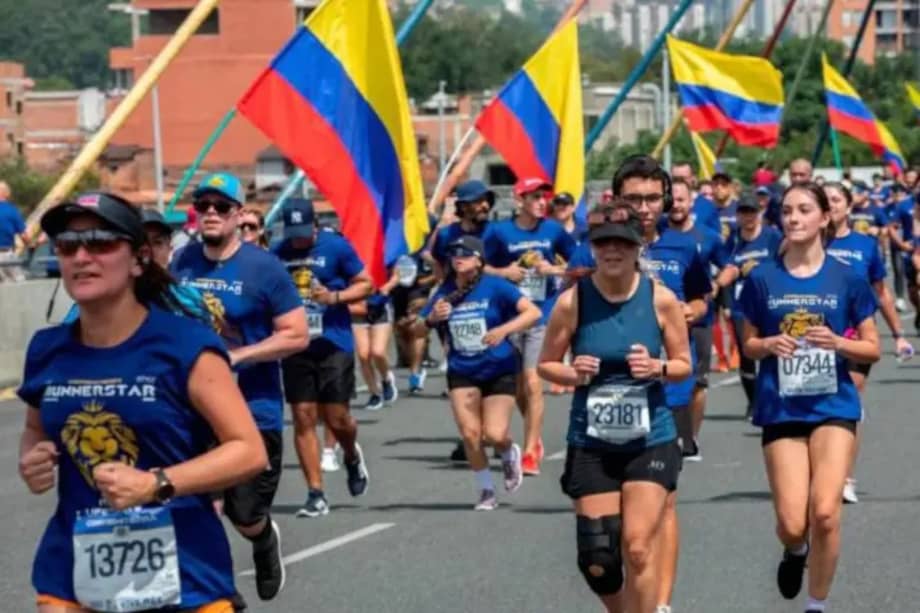 Imagen de referencia. El Parceros Run 2026 se realizará el domingo 1 de marzo en la avenida Bolivariana de Medellín, con tres categorías y cierres viales desde el sábado.