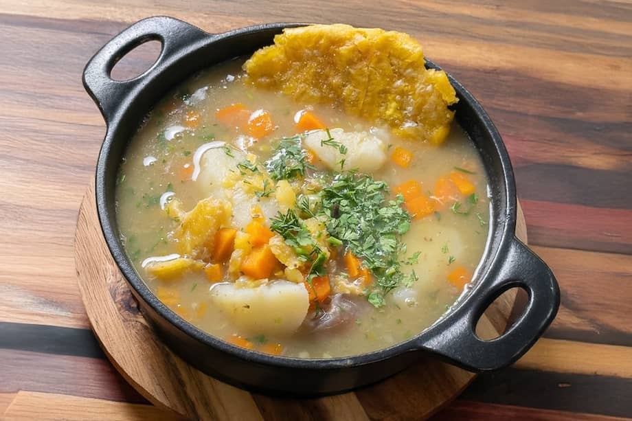 La sopa de patacón es una de las recetas con más tradición de Colombia. No solo habla de cultura, también de remembranzas de la infancia en los fogones maternos.