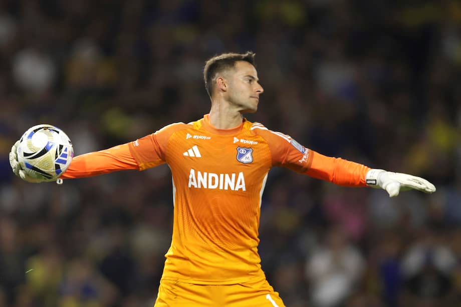 Guillermo De Amores en el partido amistoso de homenaje al fallecido entrenador Miguel Ángel Russo entre Boca Juniors y Millonarios, en el estadio La Bombonera de Buenos Aires, Argentina.