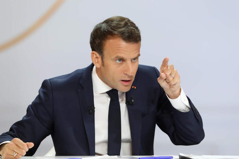El presidente de Francia, Emmanuel Macron, en una esperada rueda de prensa en la que anunciará medidas a lo que pedía el movimiento de los "chalecos amarillos". / AFP