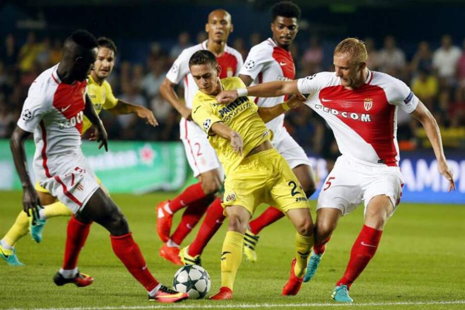 Borré, cedido por el Atlético de Madrid para la presente temporada, empezó a sumar sus primeros minutos en Europa. / EFE