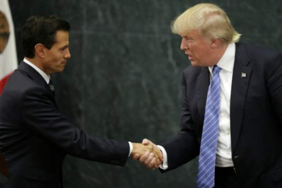 Presidente de México acuerda reunirse con Donald Trump