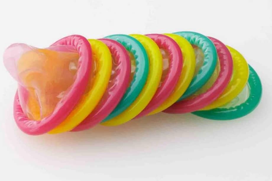 El Invima invita a las personas que hayan comprando este lote de condones a abstenerse de usar el producto.