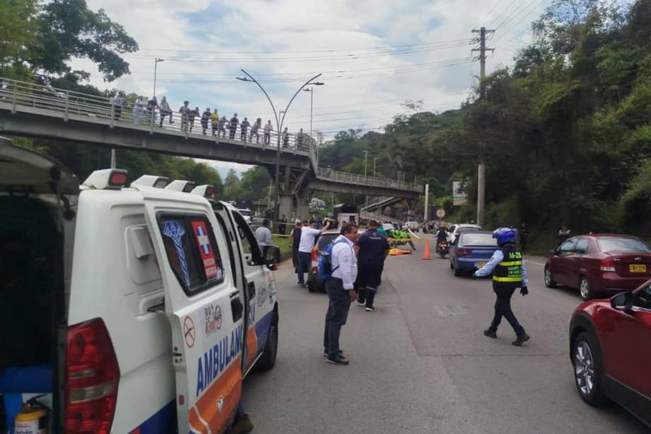 Por el accidente, la movilidad por la zona se dificultó gran parte del día.