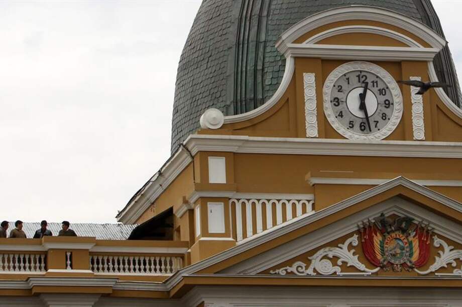 Reloj del Congreso en la plaza Murillo de La Paz, Bolivia.