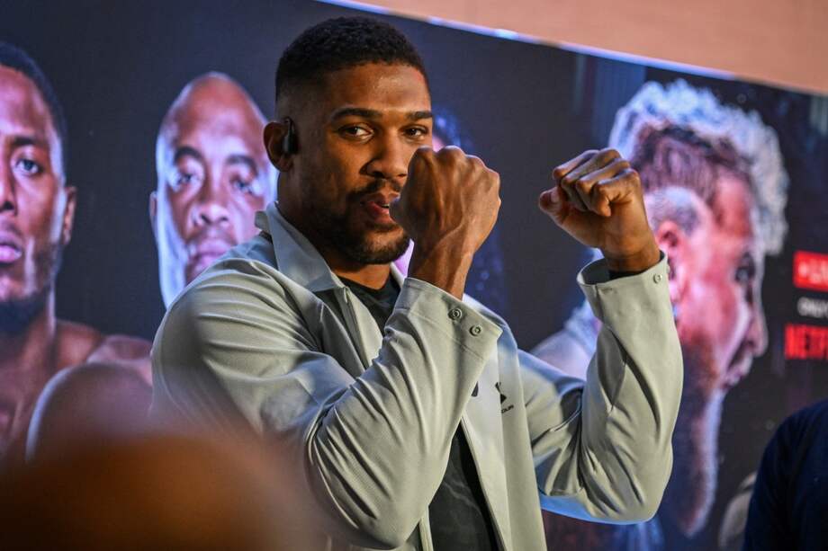 Anthony Joshua sufrió heridas menores en el accidente de tránsito del pasado 29 de diciembre en el que fallecieron dos de sus amigos.