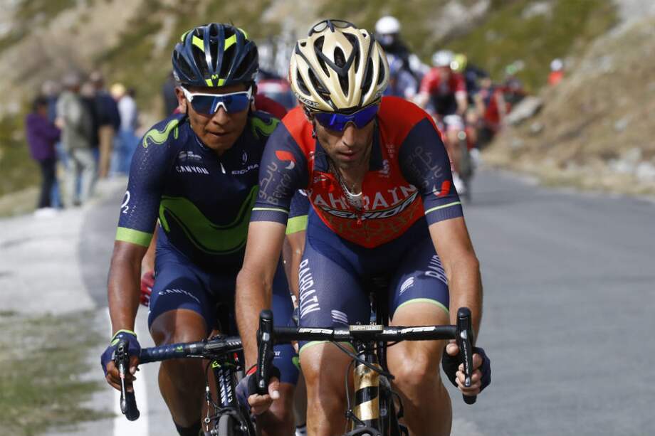 Vicenzo Nibali y Nairo Quintana se acercaron en la pelea por la 'Maglia Rosa'. / AFP