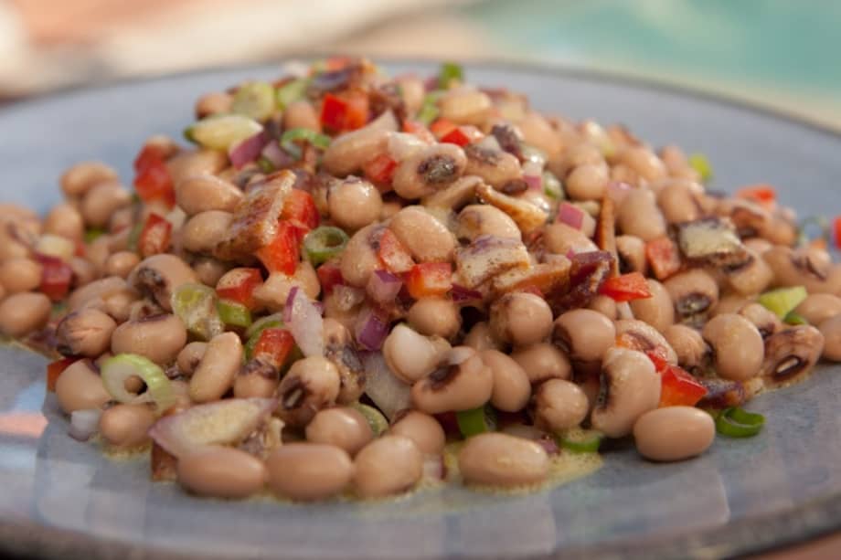 Ensalada de frijoles carita con tocineta