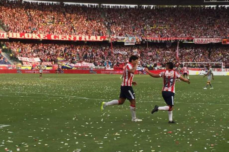 Los jugadores de Atlético Júnior celebran un gol en el Metropolitano. Foto: JúniorFC