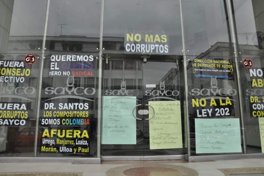 Fachada de Sayco en Bogotá, donde músicos piden el cambio de la junta directiva. / Daniel Iannini - Elespectador.com