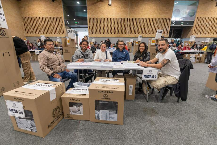El equipo está conformado por expertos electorales provenientes de España, Alemania, Dinamarca, Brasil y Estados Unidos, quienes contarán con el apoyo técnico y logístico del personal del organismo internacional.