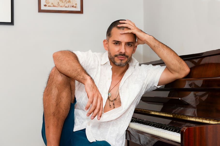 Actor Nikolás Rincón, de ‘Arelys’ se cayó de un techo y debió ser operado