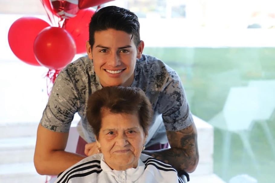 Pese a la pérdida de su abuela, el futbolista de la Selección Colombia está listo para ser titular y debutar el partido de hoy contra Paraguay.