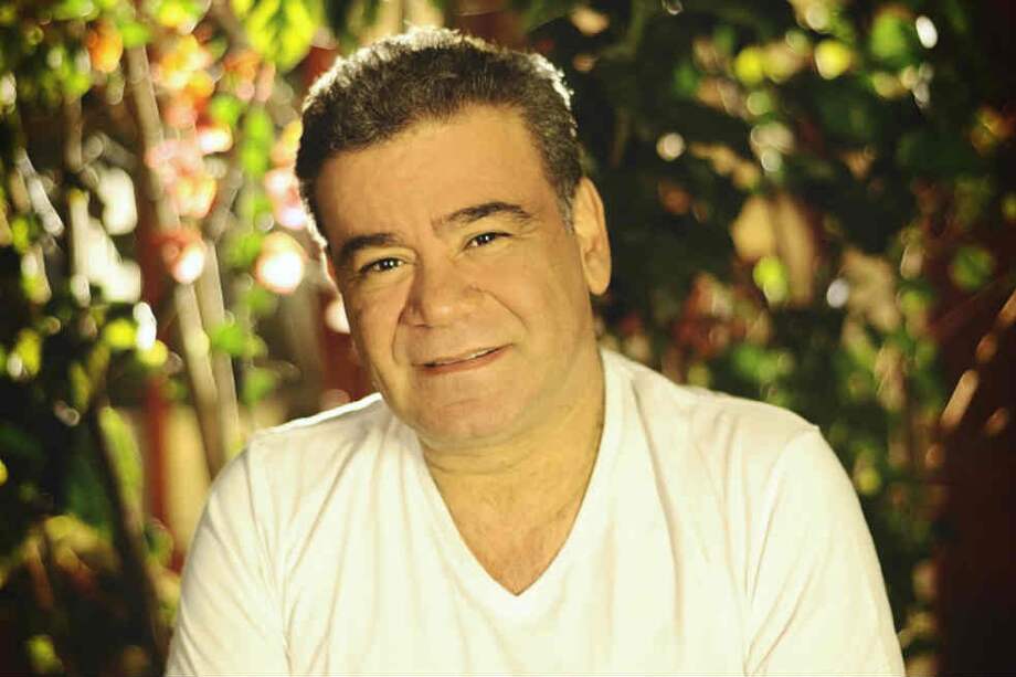 Iván Villazón es un cantante que avanza con el tiempo sin perder la esencia de las raíces. / Cortesía