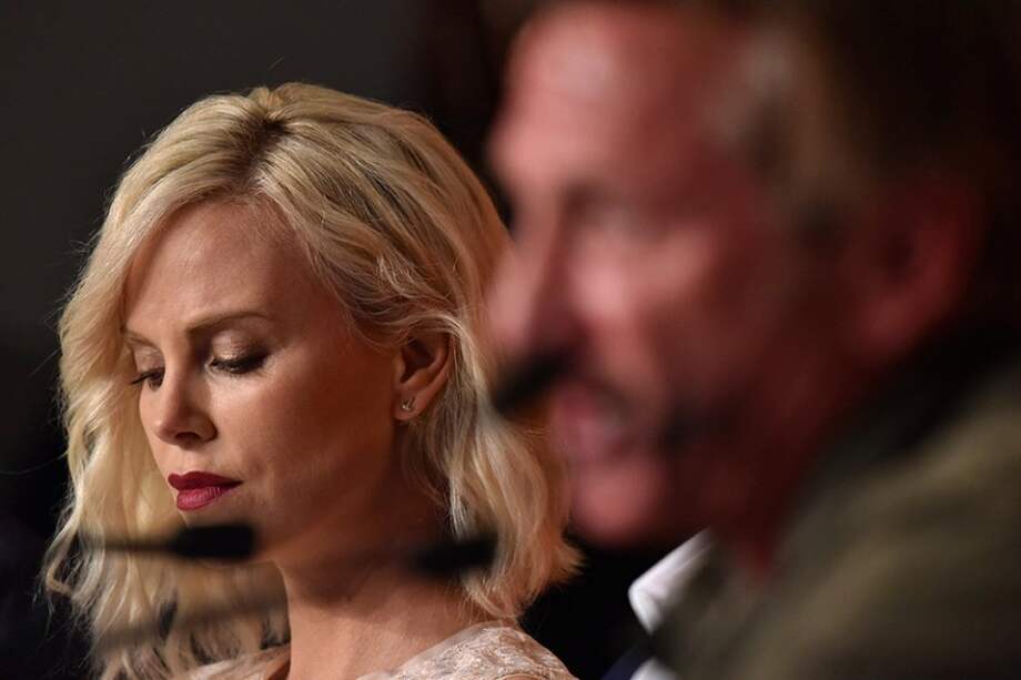 Charlize Theron y Sean Penn en la presentación "The Last Face". / Efe