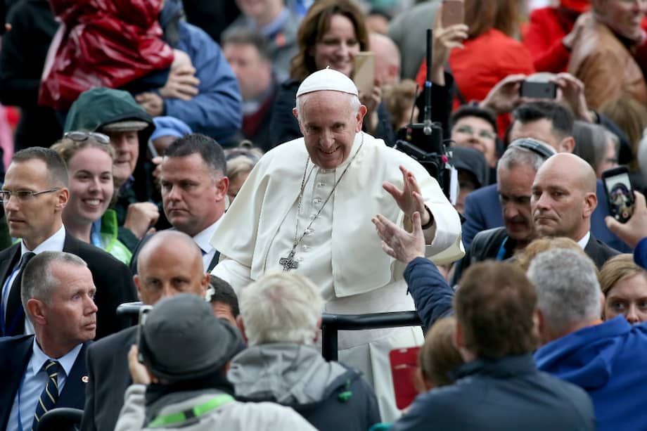 El Papa Francisco tiene más de 16 millones de seguidores en Twitter. / AFP.