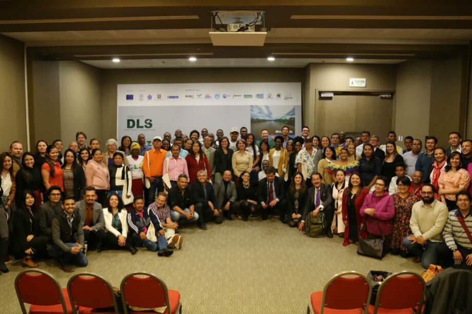 En el evento participaron William Klinger, Director del IIAP, Francisco Arias Isaza, Director del INVEMAR, Luz Marina Mantilla, Directora del SINCHI y beneficiados de la comunidad. / Instituto SINCHI