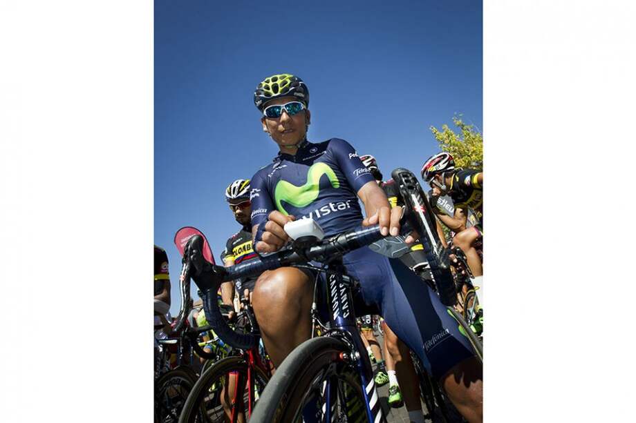 El ciclista colombiano del equipo Movistar, Nairo Quintana, en los últimos metros de la octava etapa de la Vuelta Ciclista a España 2016. / EFE