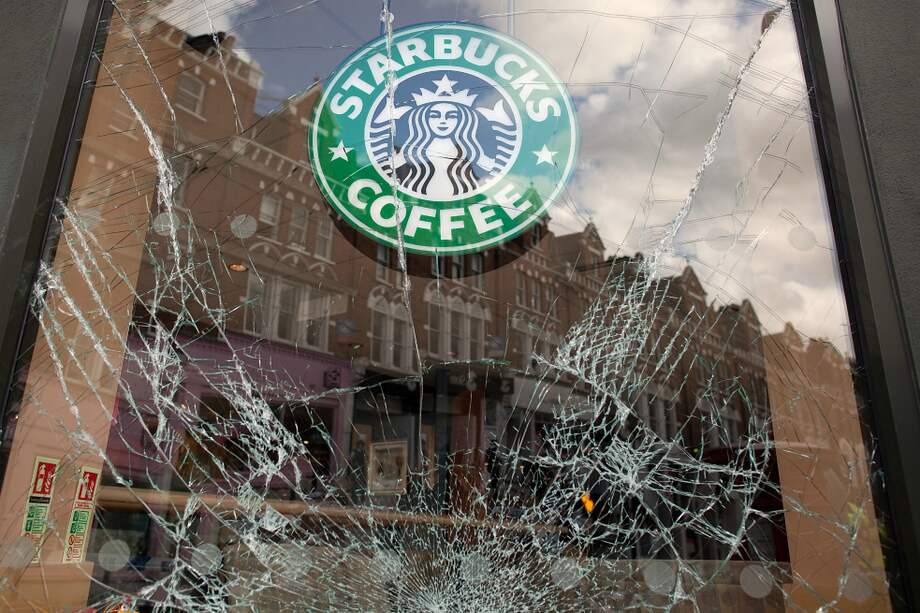 Tienda de café de Starbucks Corp. en Boston, Massachusetts. / Bloomberg