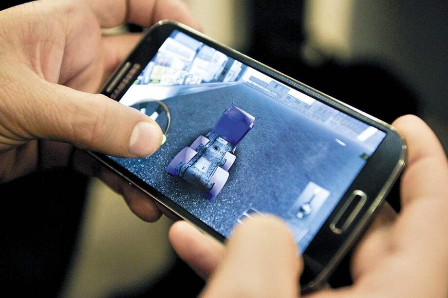 La creación de videojuegos móviles es uno de los nichos que en cinco años tendrá un fuerte impacto en la industria nacional. / Andrés Torres