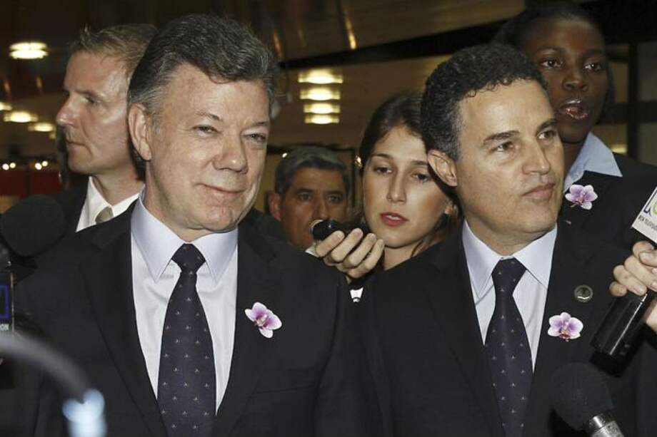 El presidente Juan Manuel Santos junto al alcalde de Medellín, Aníbal Gaviria