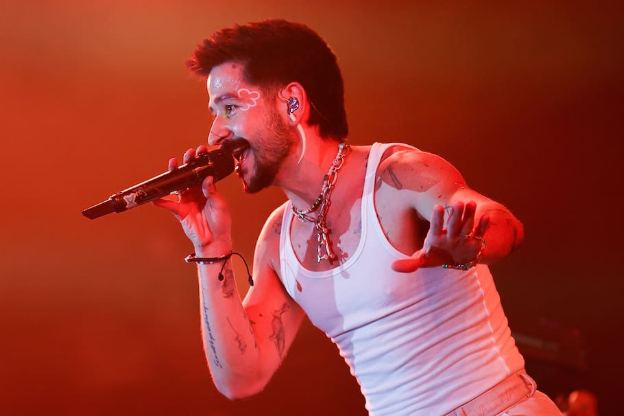 El cantante colombiano cerrará su gira ‘Camilo Worldwide Tour 2026’ en la capital del país. EFE/ Juan Pablo Pino