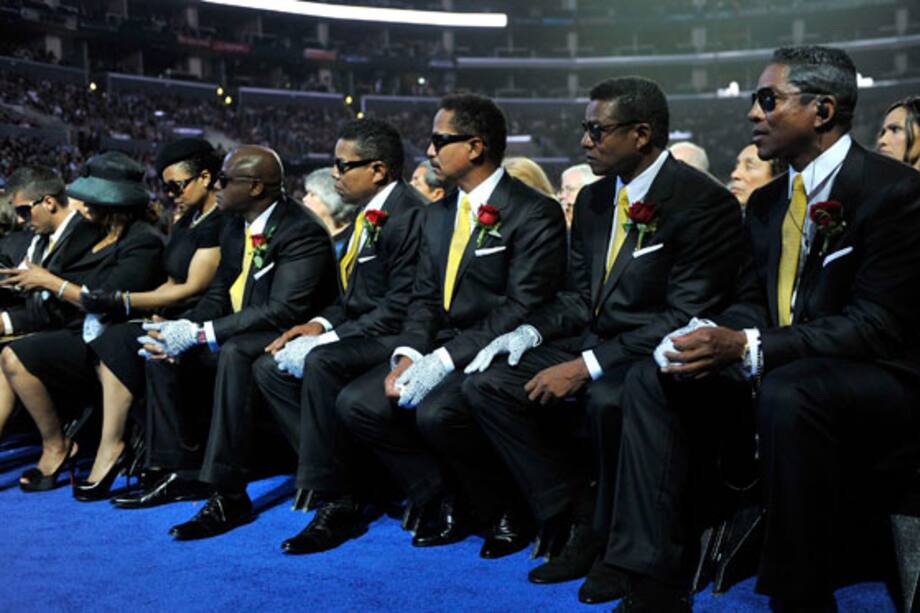 Funeral de Jackson bate records en internet