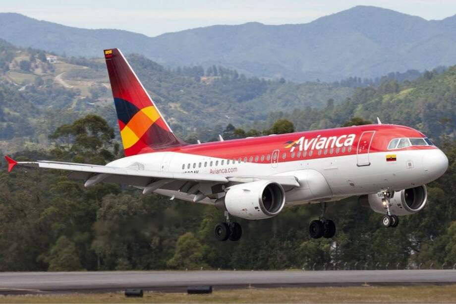 Polémica por altos costos en pasajes aéreos de Avianca y LAN