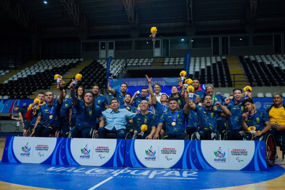 La delegación colombiana firmó otra jornada positiva en los Juegos Parasuramericanos Valledupar 2026, al conquistar el oro en el baloncesto en silla de ruedas masculino, sumar cuatro medallas de bronce en para tenis de mesa y clasificar a la final del voleibol sentado.
